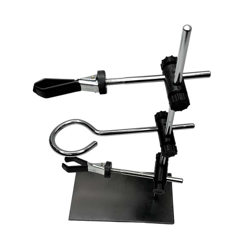 Soporte de hierro de laboratorio utilizado para arreglar y admitir varios instrumentos